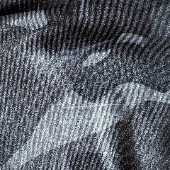 Nike Dry Fit Black Camo Leggings Women's Size Medium Active Gym - Picture 8 of 9